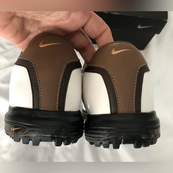 EUC, Nike Heritage white/brown golf shoes, size 10.5, worn 1x. - Picture 5 of 10